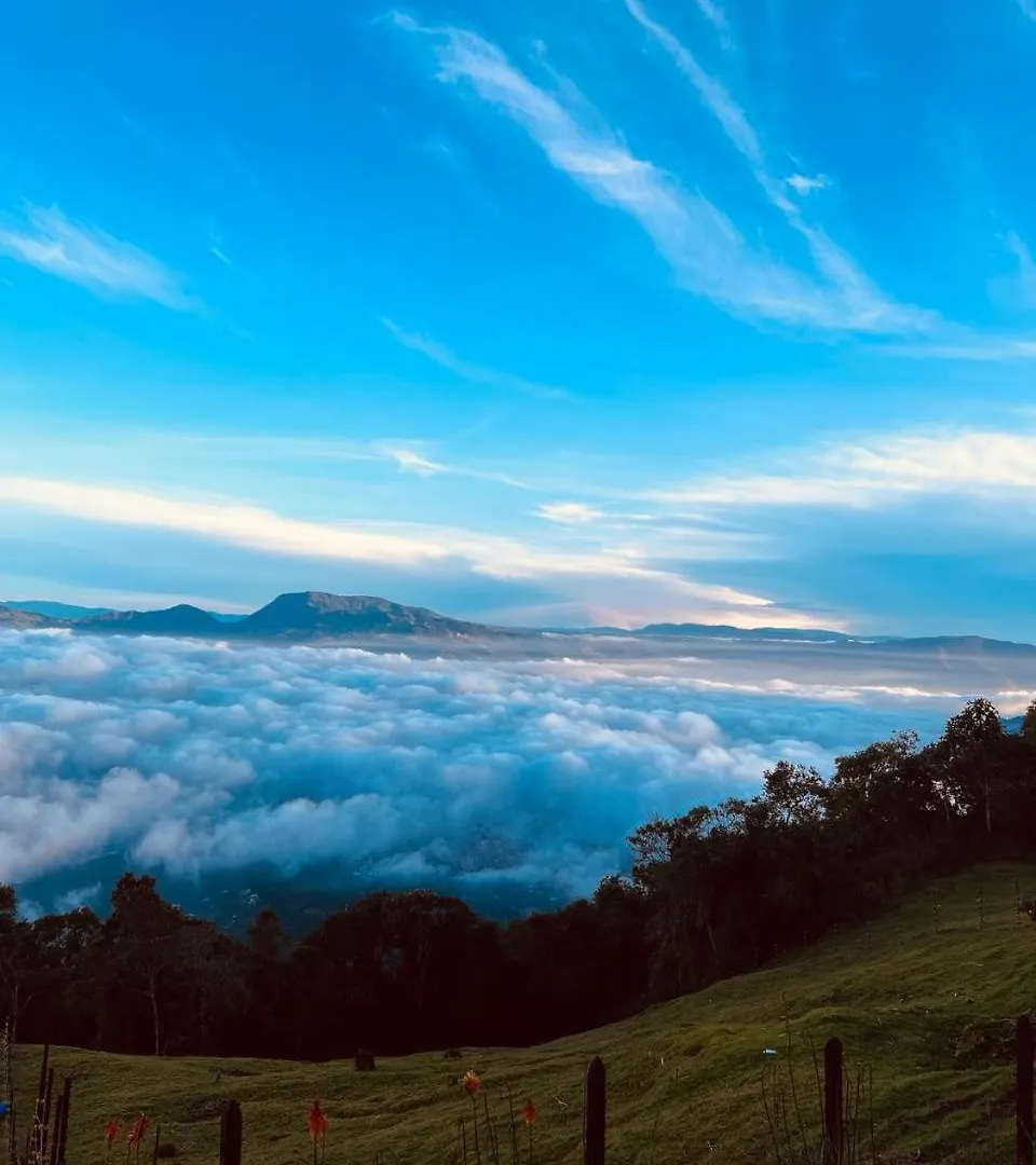 Campsite En Las Nubes Medellin